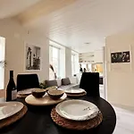 Panoramic Sea-view With Balcony Centre