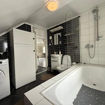 Historic Old Town 2br Duplex, Sea Views & Balcony * ستافانجر